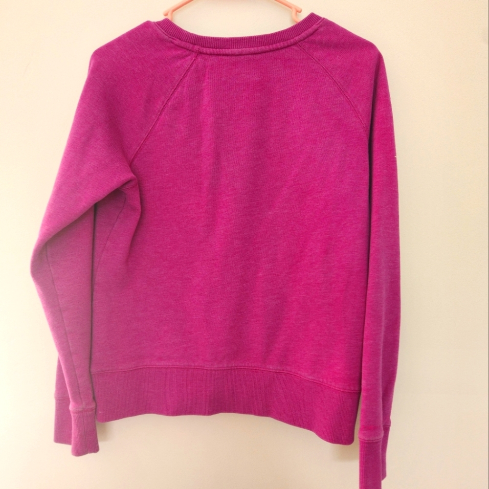Under Armour crew neck sweatshirt
